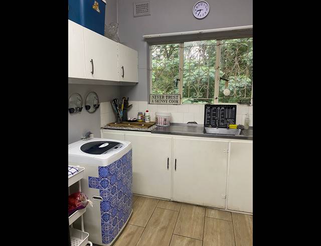 4 BEDROOM APARTMENT RENTED IN CLARENDON